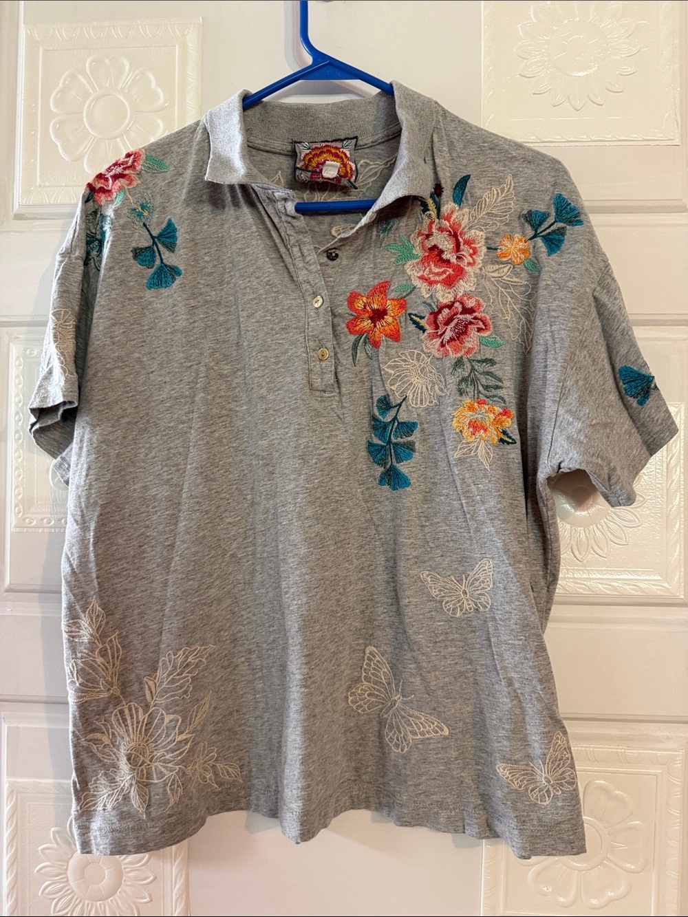 Beautiful top by Johnny Was, size medium. Polo style top.
